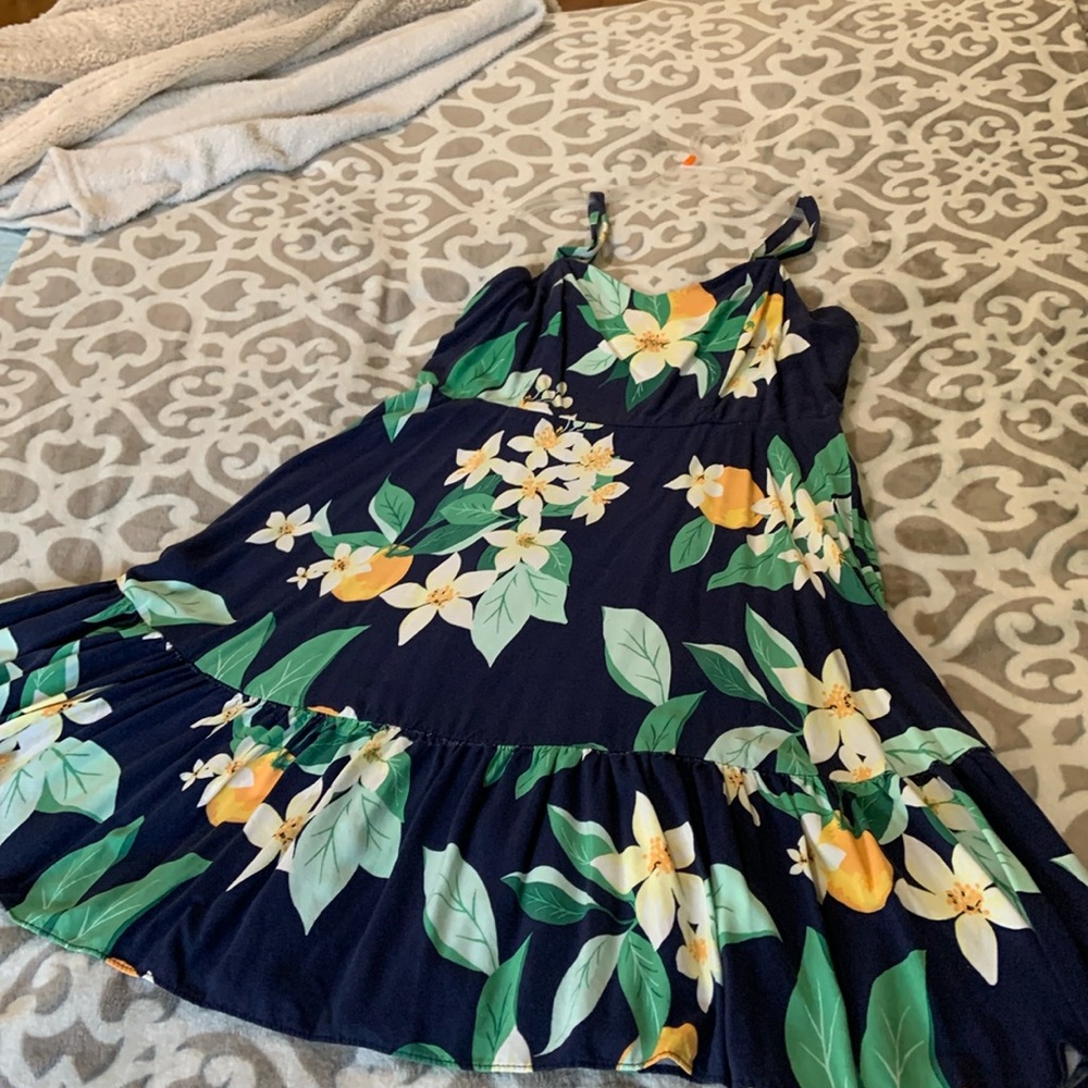 Floras dress super fresh